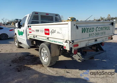 2015 Ford F-250 Xl z USA, uszkodzony, nr VIN 1FDBF2A68FEC83695